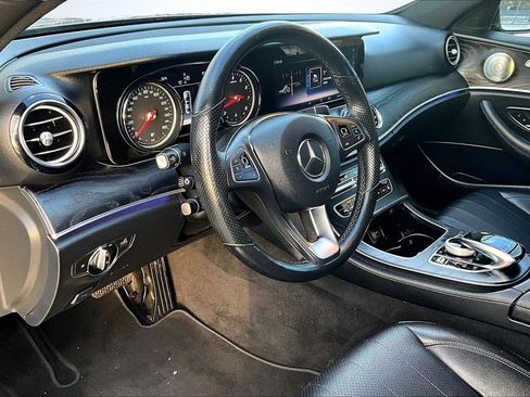 Used 2018 Mercedes-Benz E 300 4MATIC w/ Premium 1 Package image 17