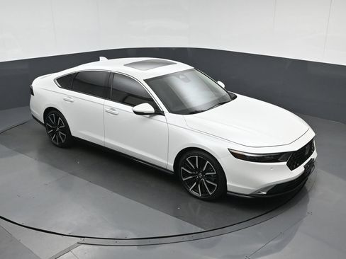 Used 2023 Honda Accord Touring image 56