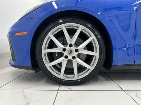 New 2025 Porsche Panamera 4 image 16