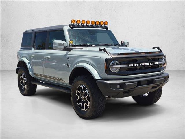 Used 2024 Ford Bronco Outer Banks AWD/4WD image 3
