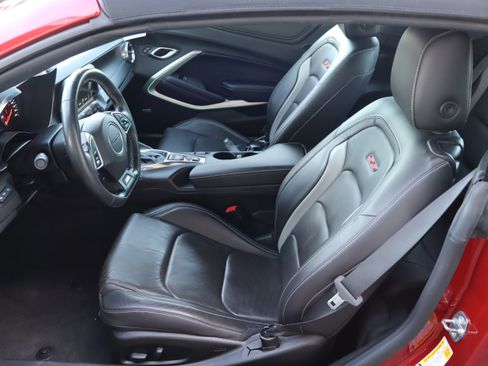 Used 2018 Chevrolet Camaro SS image 14