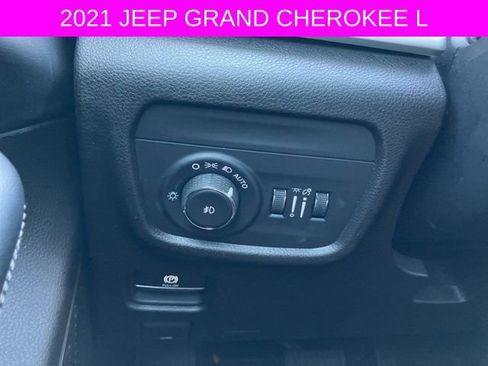 Used 2021 Jeep Grand Cherokee L Limited image 18