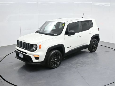 Used 2023 Jeep Renegade Latitude AWD/4WD image 46