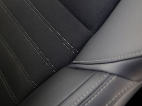 Used 2024 Mitsubishi Outlander SE FWD image 39