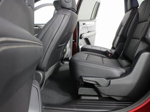 New 2026 GMC Acadia Elevation image 19