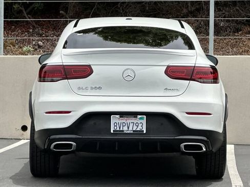 Used 2021 Mercedes-Benz GLC 300 4MATIC Coupe image 4