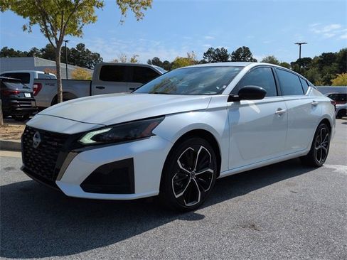 Used 2024 Nissan Altima 2.5 SR image 7