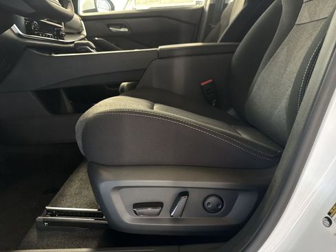 New 2026 Nissan Rogue SV w/ Cold Weather Package AWD/4WD image 14