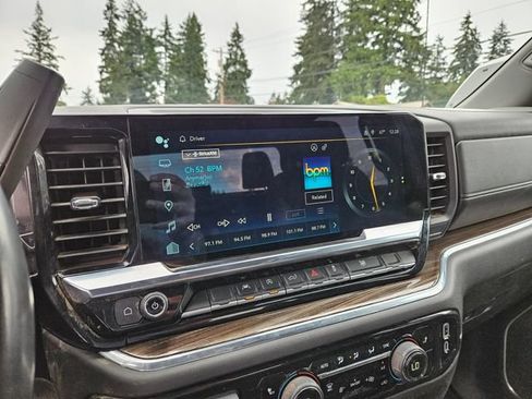 Used 2023 Chevrolet Silverado 1500 LT w/ Work Truck Package AWD/4WD image 10