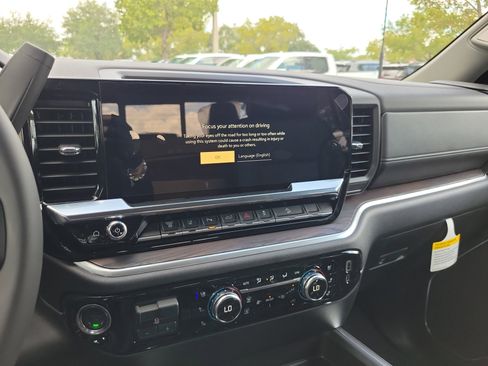 New 2026 GMC Sierra 2500 SLT w/ SLT Premium Package AWD/4WD image 10