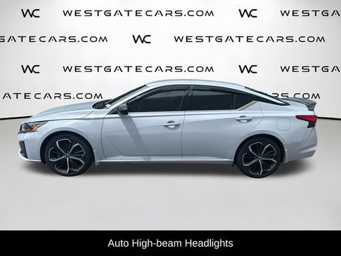 Used 2024 Nissan Altima 2.5 SR FWD image 13