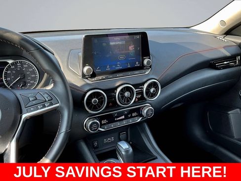 Used 2025 Nissan Sentra SR FWD image 11
