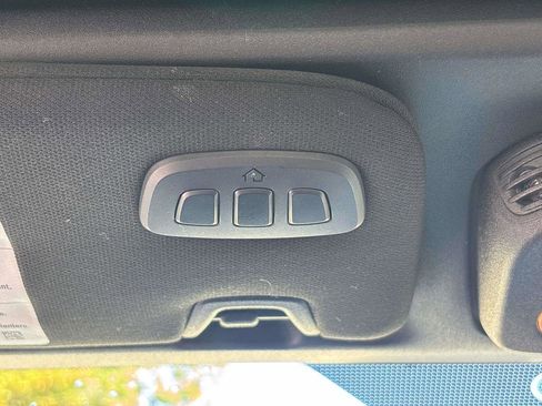 Used 2017 Ford Mustang Premium image 24