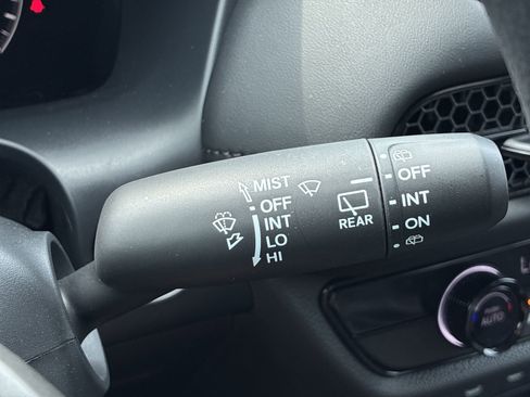 Certified 2026 Honda HR-V LX image 26