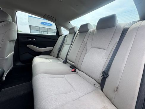 Used 2024 Honda Accord EX image 9