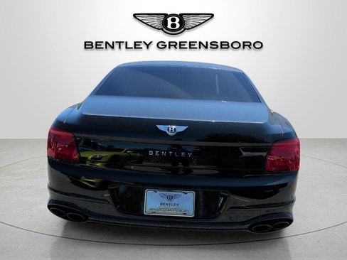 Used 2021 Bentley Flying Spur V8 AWD/4WD image 13