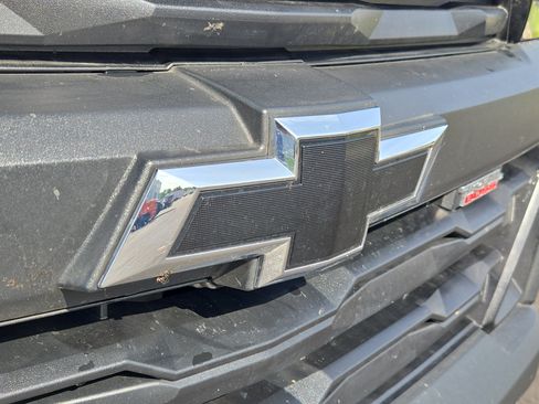 Used 2024 Chevrolet Colorado Trail Boss w/ Advanced Trailering Package AWD/4WD image 6