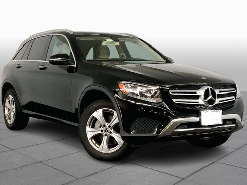 Used 2018 Mercedes-Benz GLC 300 4MATIC image 3