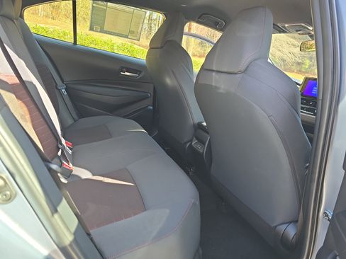 Used 2024 Toyota Corolla SE image 11