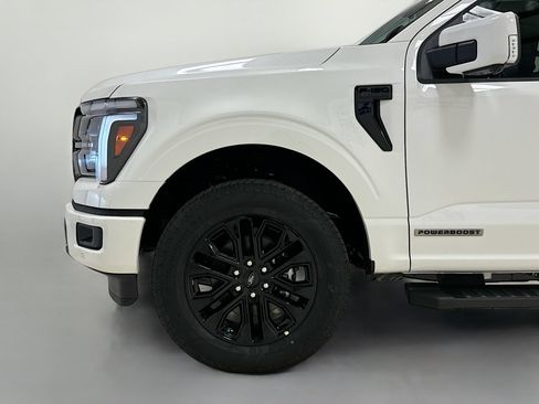 Used 2025 Ford F150 Lariat w/ Equipment Group 502A High AWD/4WD image 31