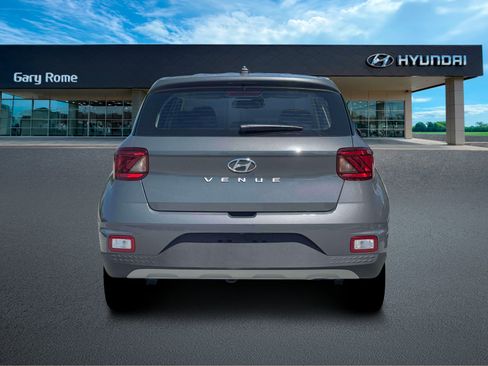 New 2026 Hyundai Venue SE FWD image 6