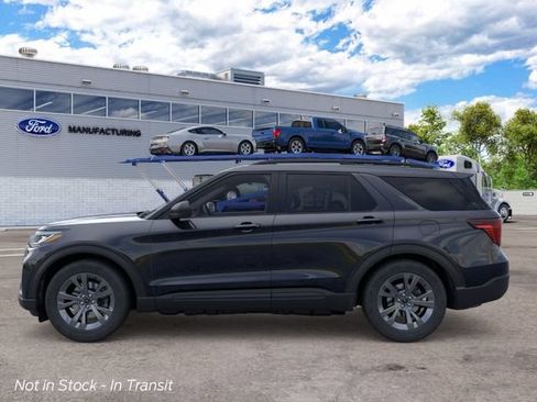 New 2026 Ford Explorer Active w/ Active Comfort Package AWD/4WD image 4