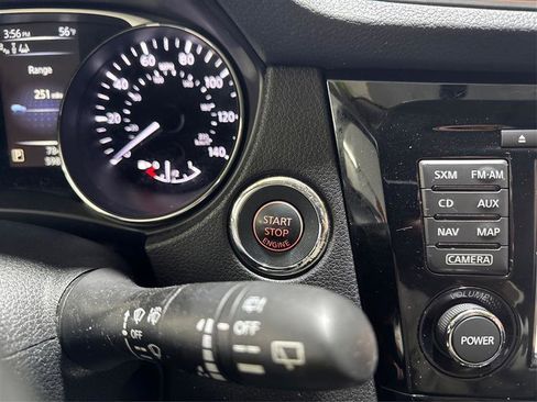 Used 2015 Nissan Rogue SL w/ SL Premium Package image 30