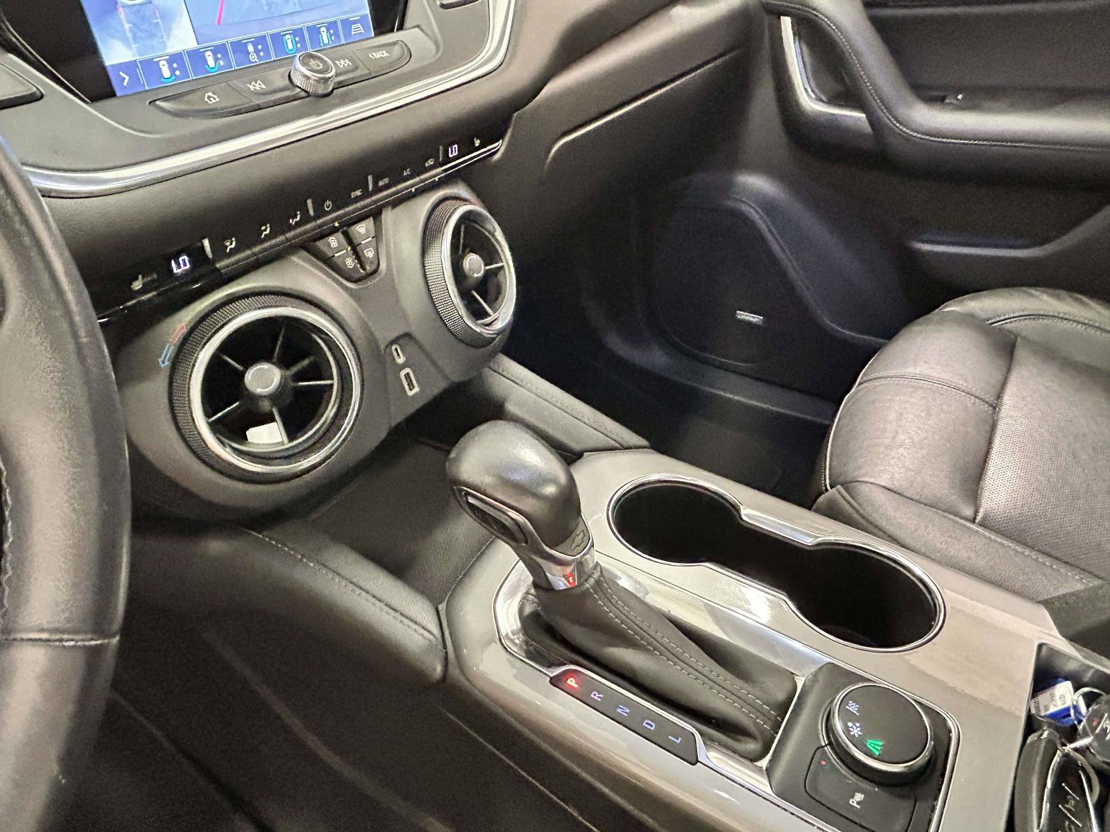 Used 2019 Chevrolet Blazer LT w/ Sun and Wheels Package FWD image 17