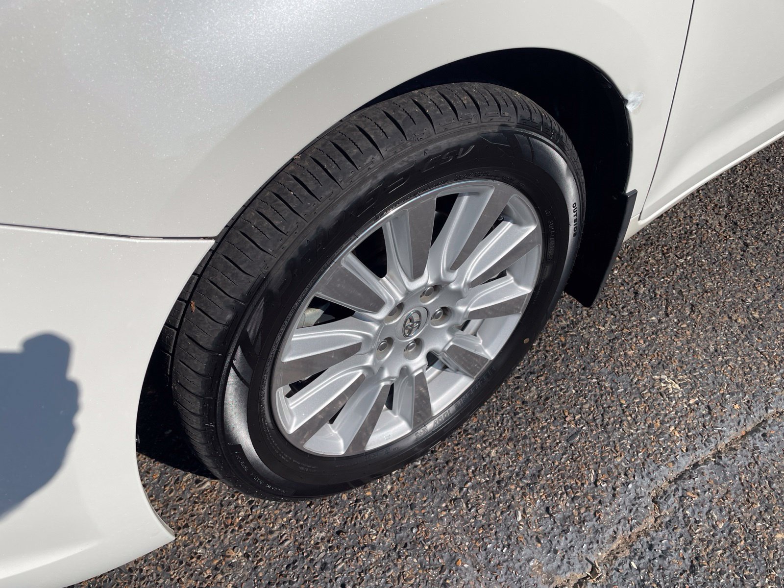 Used 2017 Toyota Sienna Limited FWD image 11