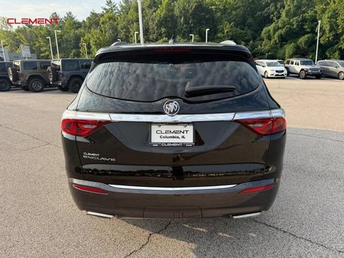 Used 2022 Buick Enclave Premium w/ Surround and Sites Package FWD image 7