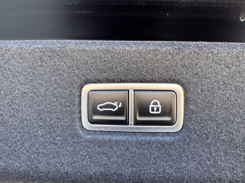 New 2025 Hyundai Ioniq 6 Limited image 18