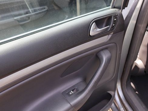 Used 2006 Volkswagen Jetta TDI FWD image 17