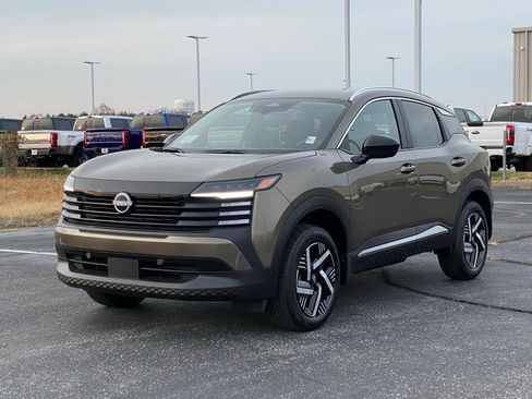 New 2026 Nissan Kicks SV w/ Cold Weather Package image 8