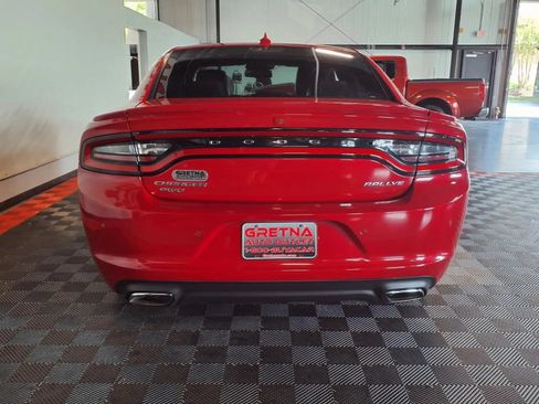 Used 2017 Dodge Charger SXT w/ AWD Plus Group image 6