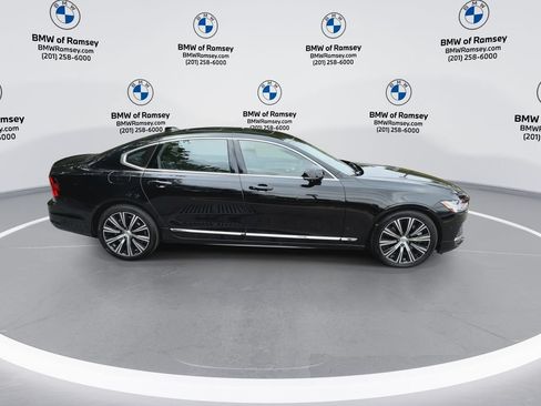 Used 2025 Volvo S90 B6 Plus AWD/4WD image 9