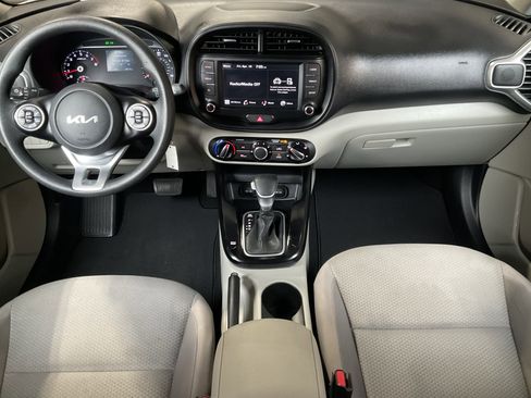 Used 2022 Kia Soul LX FWD image 21