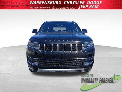 Used 2024 Jeep Wagoneer Series II w/ Flexible Seating Group image 10