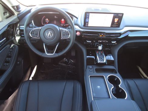 Certified 2025 Acura MDX SH-AWD w/ Technology Package image 19