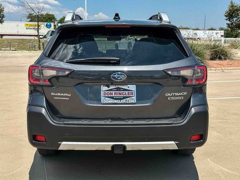 Used 2024 Subaru Outback Touring AWD/4WD image 4