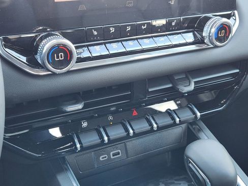 New 2026 GMC Canyon Elevation w/ Convenience Package image 21