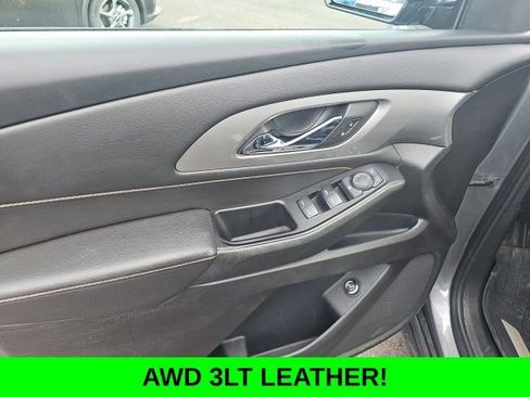 Used 2020 Chevrolet Traverse LT w/ LPO, Floor Liner Package AWD/4WD image 28