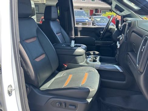 Used 2022 GMC Sierra 2500 AT4 w/ AT4 Preferred Package AWD/4WD image 8