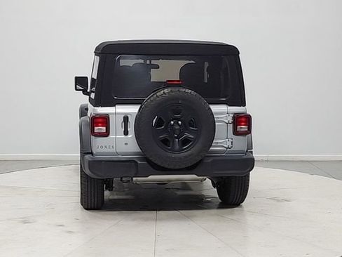Used 2024 Jeep Wrangler Sport AWD/4WD image 6