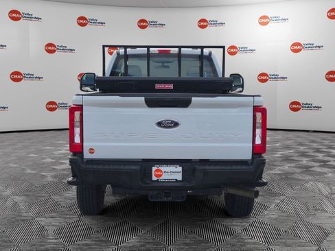 Used 2025 Ford F250 XL AWD/4WD image 4