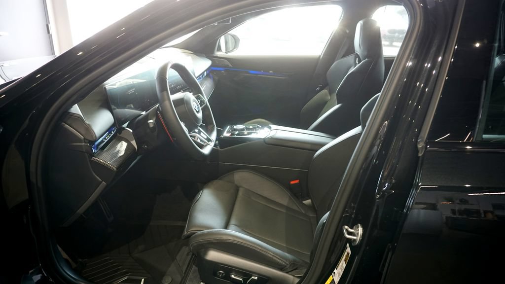 New 2027 BMW M5 Touring AWD/4WD image 9