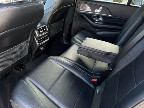 Certified 2022 Mercedes-Benz GLS 450 4MATIC image 9