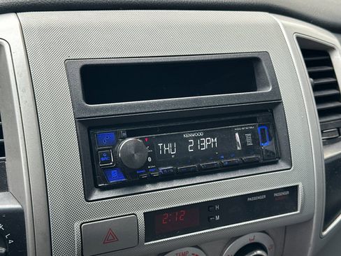 Used 2006 Toyota Tacoma Base image 16