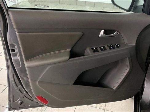 Used 2016 Kia Sportage LX image 20