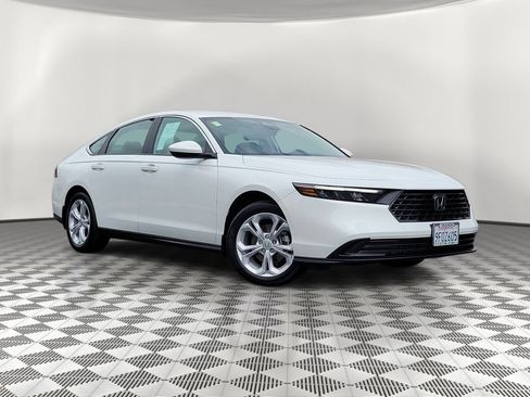 Certified 2023 Honda Accord LX image 2