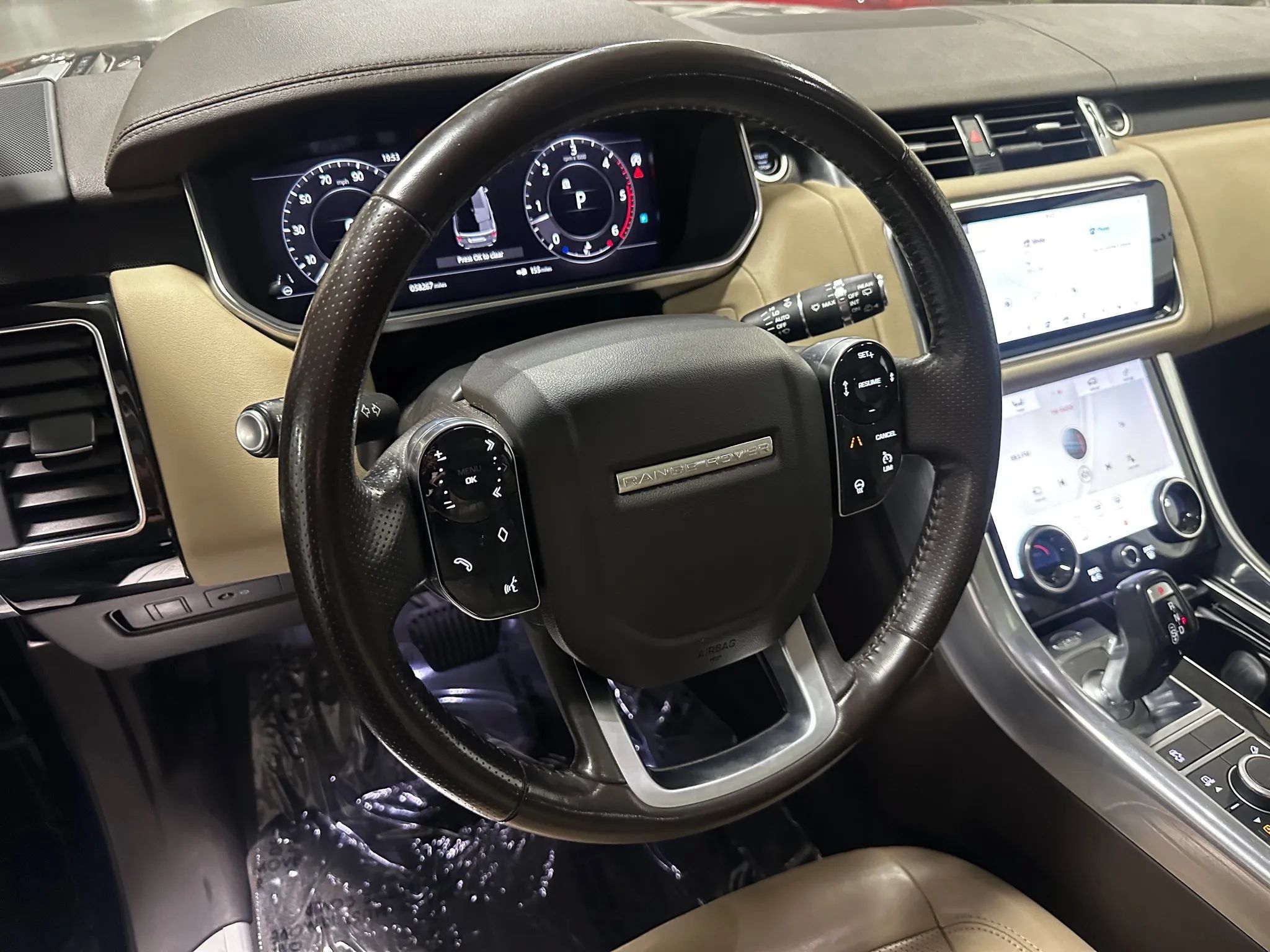 Used 2019 Land Rover Range Rover Sport HSE AWD/4WD image 9